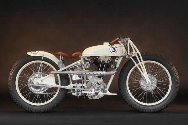 Koehler-Escoffier 1936: “cầu thủ kì dị” trên sân bóng